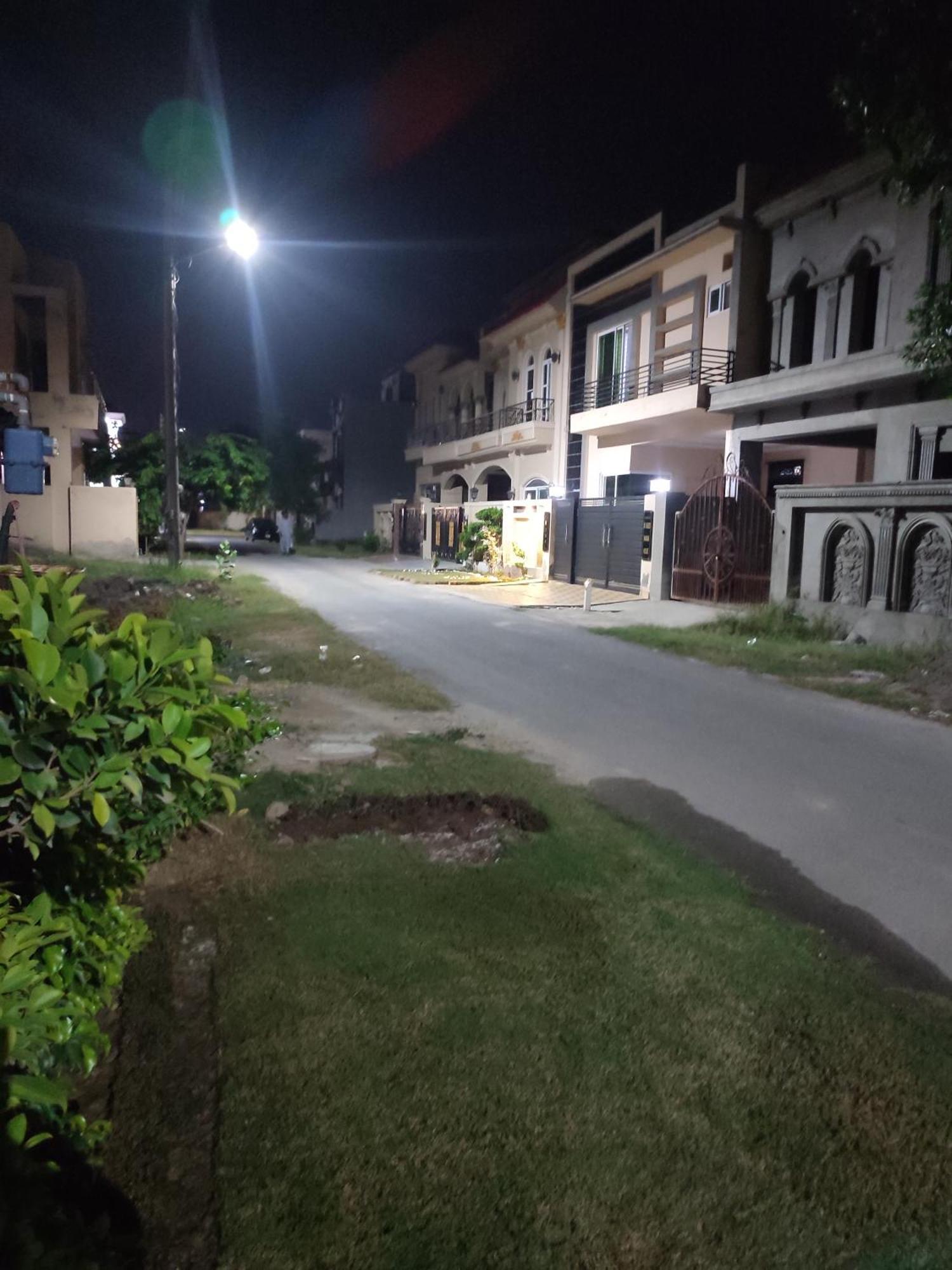 Fully Serviced Holiday Home Near Lahore Ring Road Kültér fotó